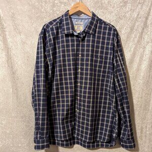 JoS. A. Bank Men's Tailored Fit Long Sleeved Sport Shirt